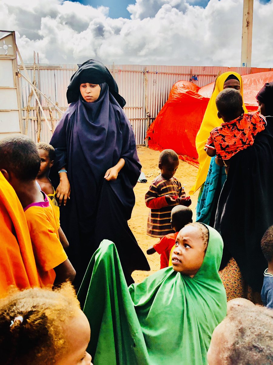 IftinSudi's tweet photo. Adunka waxa u jeclahay❤️ shaqa laqabta Shaqoyin Loo Qabto Dadka masakinta ah  ilahow u Hiili Dadkena Tabaleysan🥺🤲 https://t.co/9FDb3HX01g