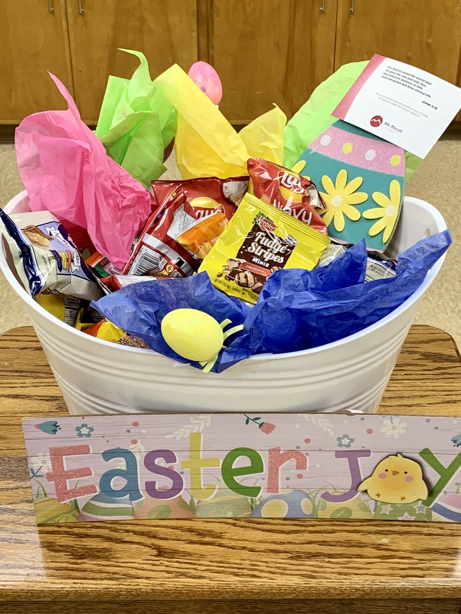 Thank you to our friends at Mt. Horeb United Methodist Church for our basket of treats and goodies! ⁦<a href="/LexingtonOne/">Lexington County School District One</a>⁩ ⁦<a href="/gilbert_elem/">Gilbert Elementary School</a>⁩