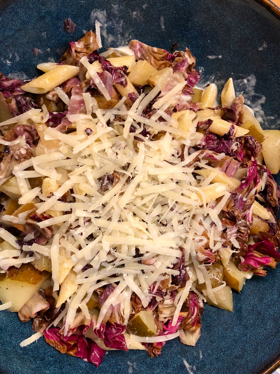 Penne / Radicchio/ Birne/ Gorgonzola