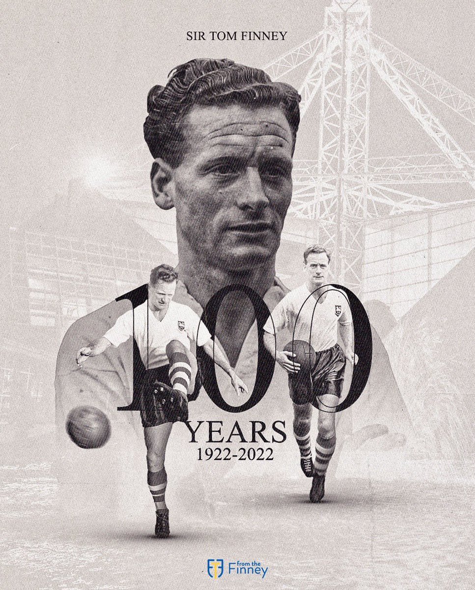 EmmaHickson's tweet photo. Happy 100th Sir Tom. Privileged to have met you 🤍💙 #pnefc @MolloyJacob https://t.co/jrcxTtuvke