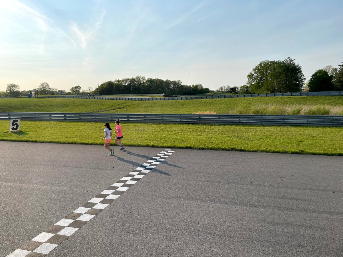 Bg262's tweet photo. Track Tuesday begins today! Opening at 5pm at @ncmmsp, enjoy the historic Corvette track on foot or wheels. It's π!
πΈ NCM Motorsports Park, @harlan_, Marnie Beckham
#bg262 #TrackTuesday #TrekattheTrack #corvette #bgky #bestofbgky #wendys https://t.co/p4wrp51Jnf