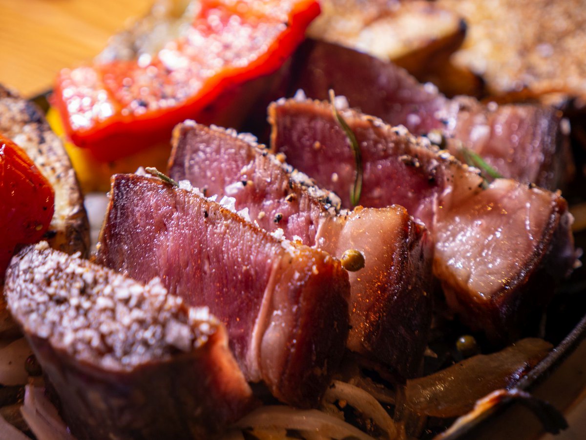 OkazjeP's tweet photo. Najlepszy lokal z jedzeniem, w którym byliście? 
Ja zacznę: 
Steki - SteakHouse EVIL Gdańsk
Fine Dining - Z DRUGIEJ STRONY LUSTRA Szczecin 
Dyletanci - Warszawa 
Ramen - Akita Ramen Trójmiasto/ AkitaRamen
Chińskie - Jinling Dumpling https://t.co/U9CE4qTcP3