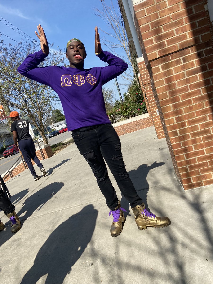 niccdash's tweet image. “I’ll tell you, life ain’t been no crystal stairs”

Officially a member of Omega Psi Phi Fraternity Inc.
Nicholas “N.W.O.” Dash 
#DaBruhz #1911 #QuePsiPhi #LegendaryUniversity