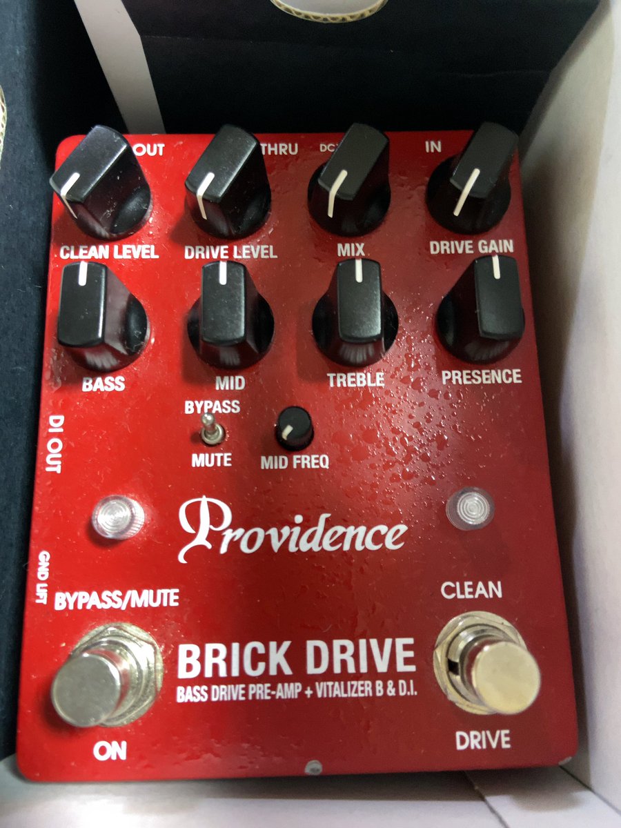 RiichiKambe's tweet photo. 結局買った。#electricbass #effector #providence #basspreamp #brickdrive https://t.co/KQ0YIXb8ba
