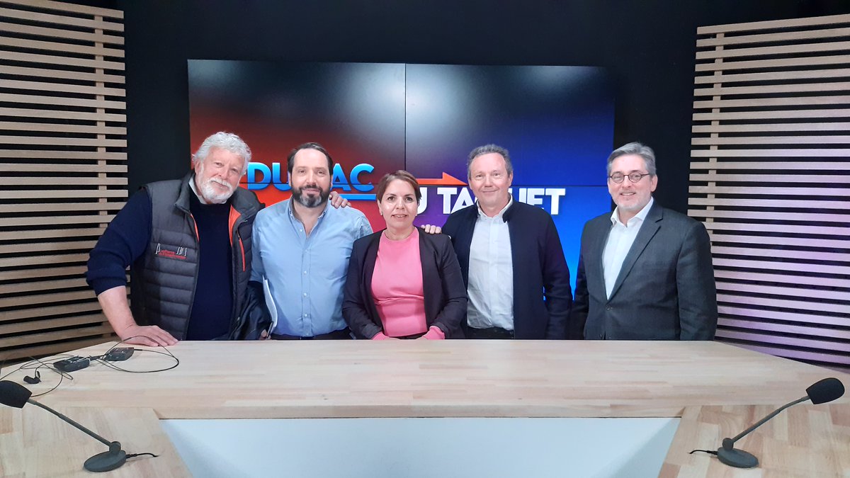 tv7_sudouest's tweet photo. ⏰ Ce soir, à 19h30, retrouvez l'émission de débats de TV7 DU TAC AU TAQUET, avec quatre invités autour de @SotaXavier :
Joël Dupuch, ostréiculteur
@NaimaCharai, militante des droits des femmes
Lionel Lateyron, viticulteur
Franck Valletoux, fondateur @StrategiesLoc
#DTAT https://t.co/eFmHdW7kCG