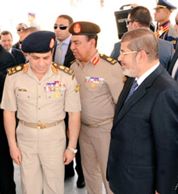 GamalSultan1's tweet photo. عندما يكون التاريخ قريبا ، وحاضرا بكل تلك الغزارة والوضوح ، يصعب أن تغير روايته ، أو تمحو آثاره في ذاكرة الناس ووعي الناس https://t.co/VEDkR850Gv