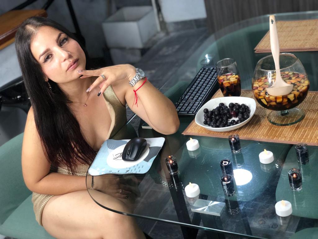 MeryJean_'s tweet photo. Te invito a pecar!!!
https://t.co/nlBIoUMk6B
#ourdate #chaturbate #mamasita https://t.co/S3oO3Xe5gQ