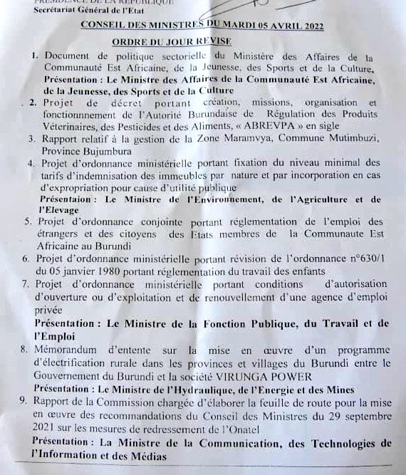 AgasekeTv's tweet photo. #Burundi Le conseil des ministres  s'est réuni ce 5/04/2022 à @NtareHouse  sous l'égide du Chef de l'Etat @GeneralNeva pour étudier e autres le rapport relatif à la gestion de la zonne Maramvya, Commune Mutimbuzi, @BujumburaProv.
 
©📸 @RTNBurundi https://t.co/iVeLlOIc3A
