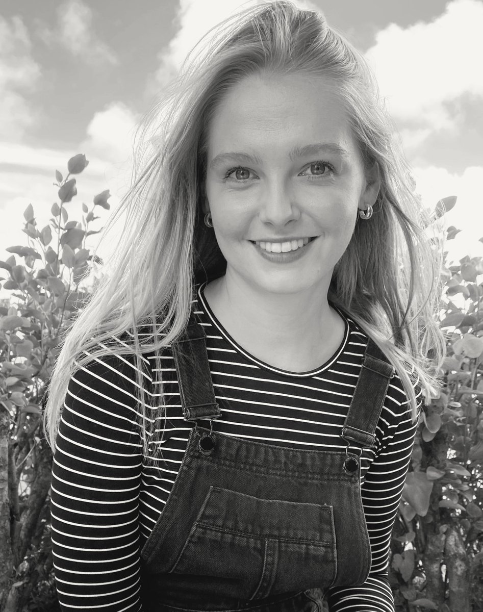 "April Fall" is told from the perspective of Lucy Lavender, who is struggling to live up to her perfect name. On Instagram, she’s living the millennial London dream, but her reality is far from aspirational... 🥀

Read more from Freya's novel in the upcoming MMXX Anthology...