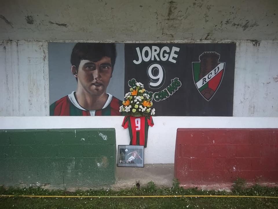 Un ano mais, e xa van 6
Seguimos recordándote
Sempre estarás na nosa memoria e nos nosos corazons ❣️
Eterno Jorge 💫

#SempreConNos