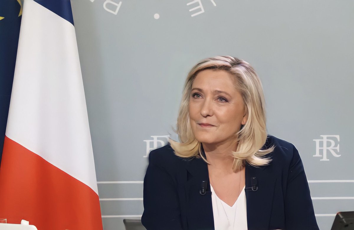 EnsembleMarine's tweet photo. @Mediavenir @realAlexisLeger Elle arrive 👀 https://t.co/jWTtBUWjwP