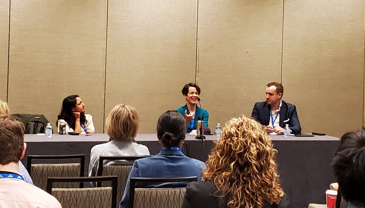 Hassanah2017's tweet photo. @AcademyHealth 'Unconference Session: Technology as a Social Determinant of Health' #SDoH 💖this session #LearningHealthSystems #Connecting #Privacy #DigitalLiteracy #Transitions #LackOfAccess #TelemedNow @hdpalooza #NHPC22 https://t.co/pX2ybPQaqi
