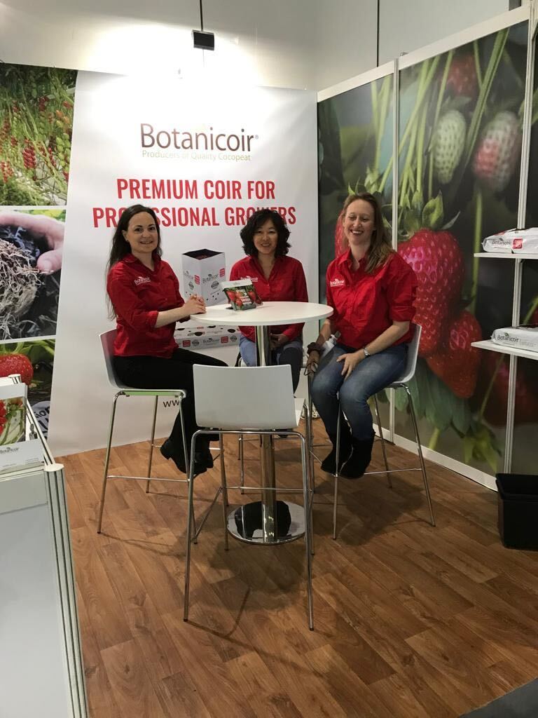 BotanicoirLtd's tweet photo. Hello from @Fruit_Logistica in Berlin!🍓

Come and say hello to the Botaicoir team in hall 8.2 stand A-09! 

#fruitlogistica2022 #fruitlogistica #FruitLogistica22 #Botanicoir https://t.co/eZE79xERtI