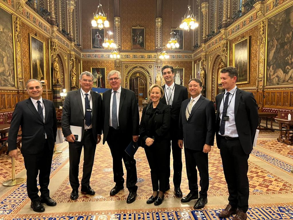 Lord Waverley (@lordwaverley) on Twitter photo UK is Turkey's second largest trading partner.
Great to discuss closer post Brexit 🇬🇧🇹🇷 trade relations with <a href="/SimoneKaslowski/">Simone Kaslowski</a> <a href="/jeanbedii/">Bedii Can Yucaoglu</a> @hasanahmeturunc <a href="/TUSIAD/">TÜSİAD</a>
Investment 💷 = jobs 💼 = growth 📈 UK is Turkey's second largest trading partner.
Great to discuss closer post Brexit 🇬🇧🇹🇷 trade relations with <a href="/SimoneKaslowski/">Simone Kaslowski</a> <a href="/jeanbedii/">Bedii Can Yucaoglu</a> @hasanahmeturunc <a href="/TUSIAD/">TÜSİAD</a>
Investment 💷 = jobs 💼 = growth 📈