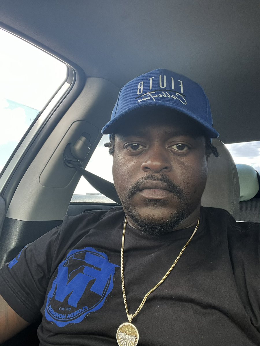 JayMoney_YCF's tweet image. Shoutout my Big Bro @MIKEMIKE2REAL for the #FloridaMovement shirt, y’all place ya orders #FIUTBCollection #DaShop32 #DaBloccWay