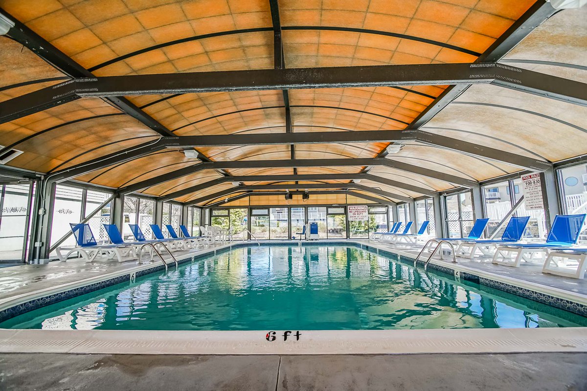 Trading Places tweet media