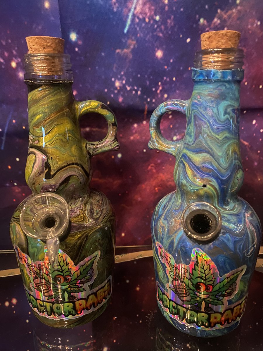 doctordabs420's tweet photo. Some new small jug bubblers I made look ๐ sick!!! ๐ฟ๐ฅ๐จ๐ค #hightimes #skunk #kush #haze #cannabis #CannabisNews #bong #custombong #dabs #doctordabs https://t.co/3oghPlTLdi