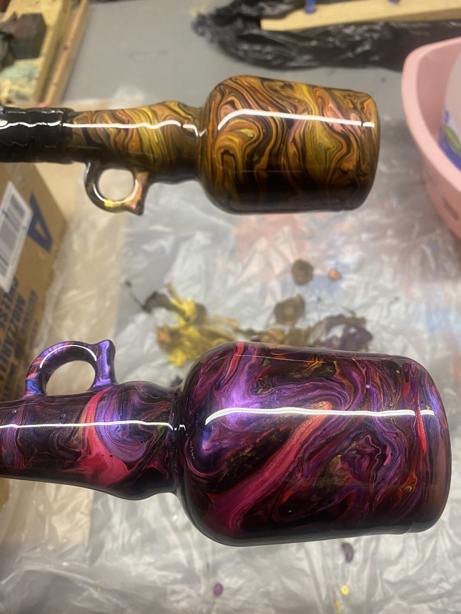 doctordabs420's tweet photo. Some new small jug bubblers I made look ๐ sick!!! ๐ฟ๐ฅ๐จ๐ค #hightimes #skunk #kush #haze #cannabis #CannabisNews #bong #custombong #dabs #doctordabs https://t.co/3oghPlTLdi