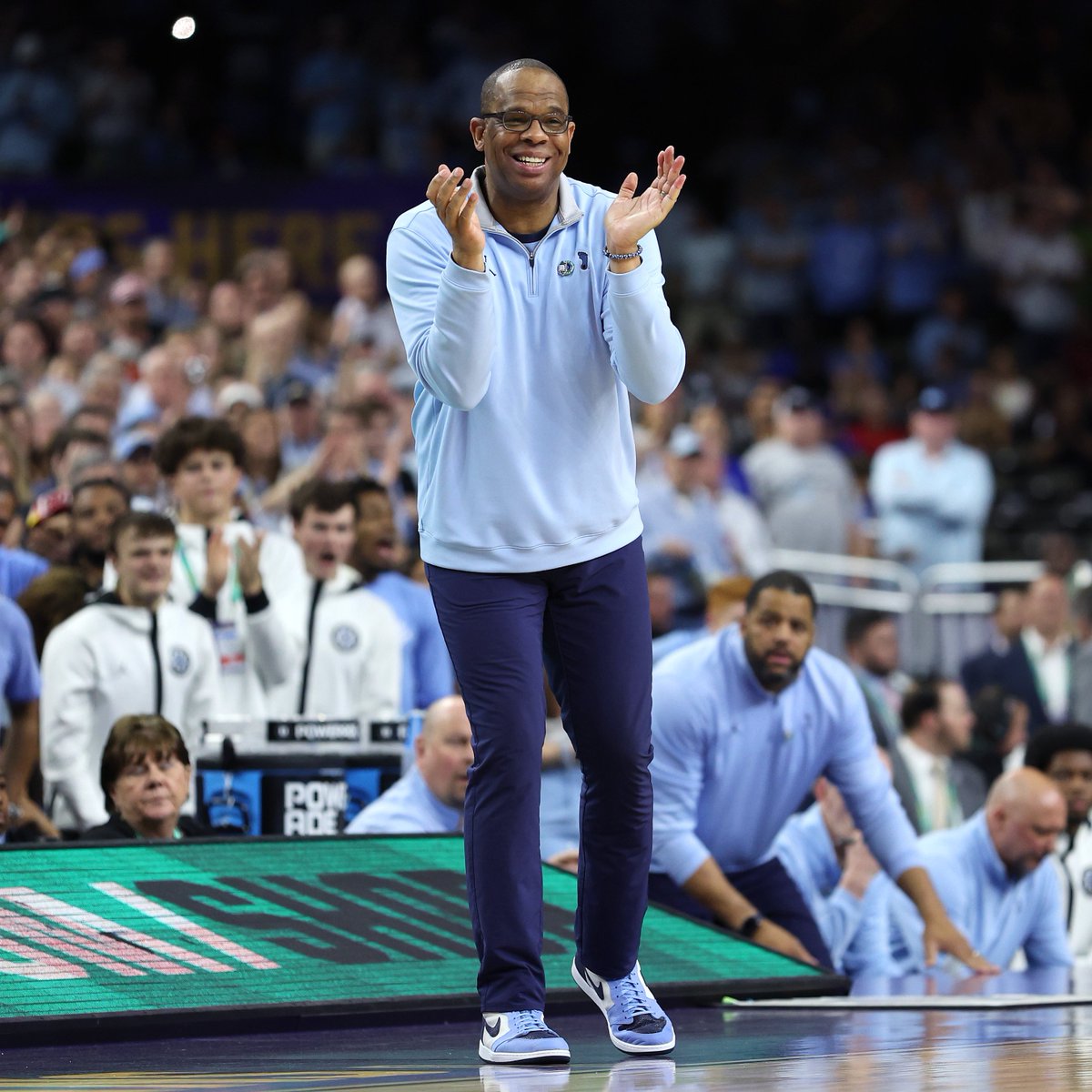 Hubert Davis in his first year as UNC's head coach: 

▪️ Led Tar Heels to a 29-10 record
▪️ Defeated Duke in Coach K's last home game
▪️ Upset No. 1 Baylor
▪️ Eliminated Duke in Final Four
▪️ Took No. 8 UNC to the national championship game

What. A. Year 👏