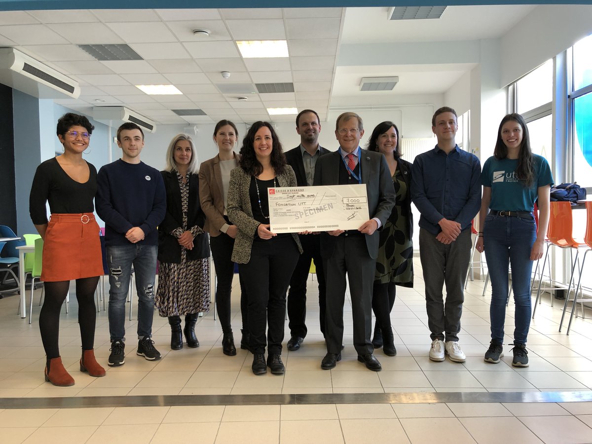 UTTroyes's tweet photo. La Caisse d’Épargne Grand Est Europe renouvèle son soutien aux étudiants entrepreneurs de notre école #UTTroyes avec la signature d’une nouvelle convention de mécénat. + d’infos 👉 https://t.co/Y7VALnIGGM #UTTroyes #entreprenariat #mindstart https://t.co/bNl4NfMKMJ