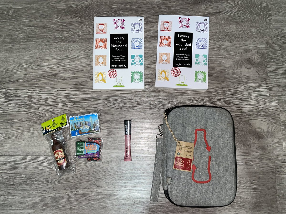 WARGA TWITTER! 

INI DIA GIVEAWAY SPESIAL HARI ULTAHKU KE-30 di 11 APRIL 2022 MENDATANG 🥳

Hadiah u/5 pemenang

2 buku #LovingtheWoundedSoul dittd penulisnya <a href="/regismachdy/">Regisda Machdy</a> u/2 pemenang

3 magnet kulkas u/1 pemenang

1 lipstik u/1 pemenang

1 pouch daur ulang u/1 pemenang

Cusss!