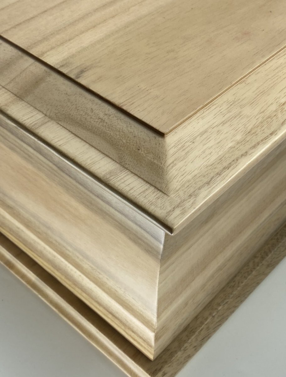 LunenHandicraft's tweet photo. Our new design #paulownia wood #ashescaskets.Paulownia wood grows very fast because of its light wood,easy processing and bright and beautiful texture.Paulownia Flowers can also be used as fodder and fertilizer,and can also be used to trap pests. It is a kind of Ecofriendly wood. https://t.co/1DFay2u3W2