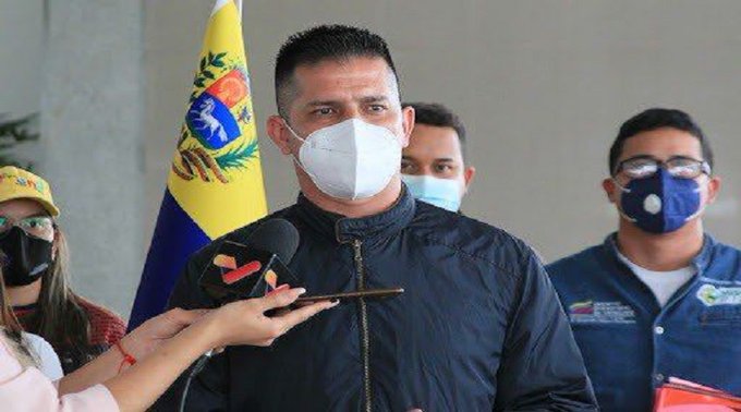 tss__ve's tweet photo. #Social || Vicepresidente del Socialismo Social y Territorial, @MervinMaldonad0: Del #22Abr hasta el #22Jun el Sistema Nacional de Ingreso (SNI) estará abierto para que los estudiantes realicen sus inscripciones a través del portal https://t.co/QCnJx5N5K6
#RumboAlXAniversarioTSS https://t.co/hg9jIKgvwU