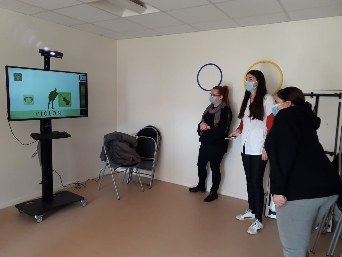 maudbertrand4's tweet photo. Dans le cadre de la semaine des métiers du soin et de l’accompagnement, des demandeurs d’emploi de l’agence Marseille Blancarde ont pu visiter ce matin l’#Ehpad l'Escale du Baou @korian et échanger avec l’équipe des #soignants 

@poleemploi_13 #cep @MaRegionSud @poleemploi_paca https://t.co/xqZfMT5S1p