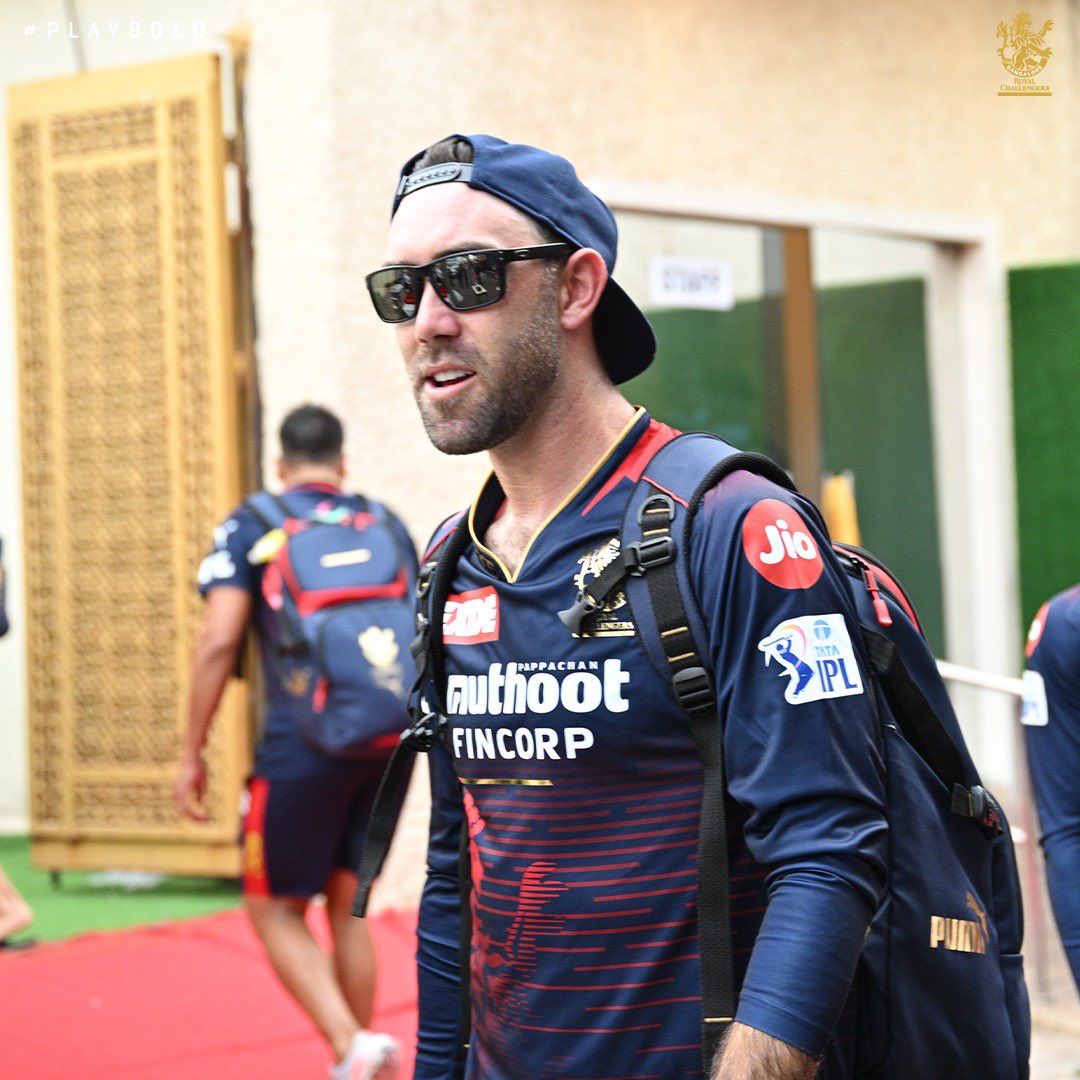 RCBTweets's tweet photo. Checking-in for Match Day! 💪🏻😎

#PlayBold #WeAreChallengers #IPL2022  #Mission2022 #RCB  #ನಮ್ಮRCB #RRvRCB https://t.co/UnI7Y43TPk