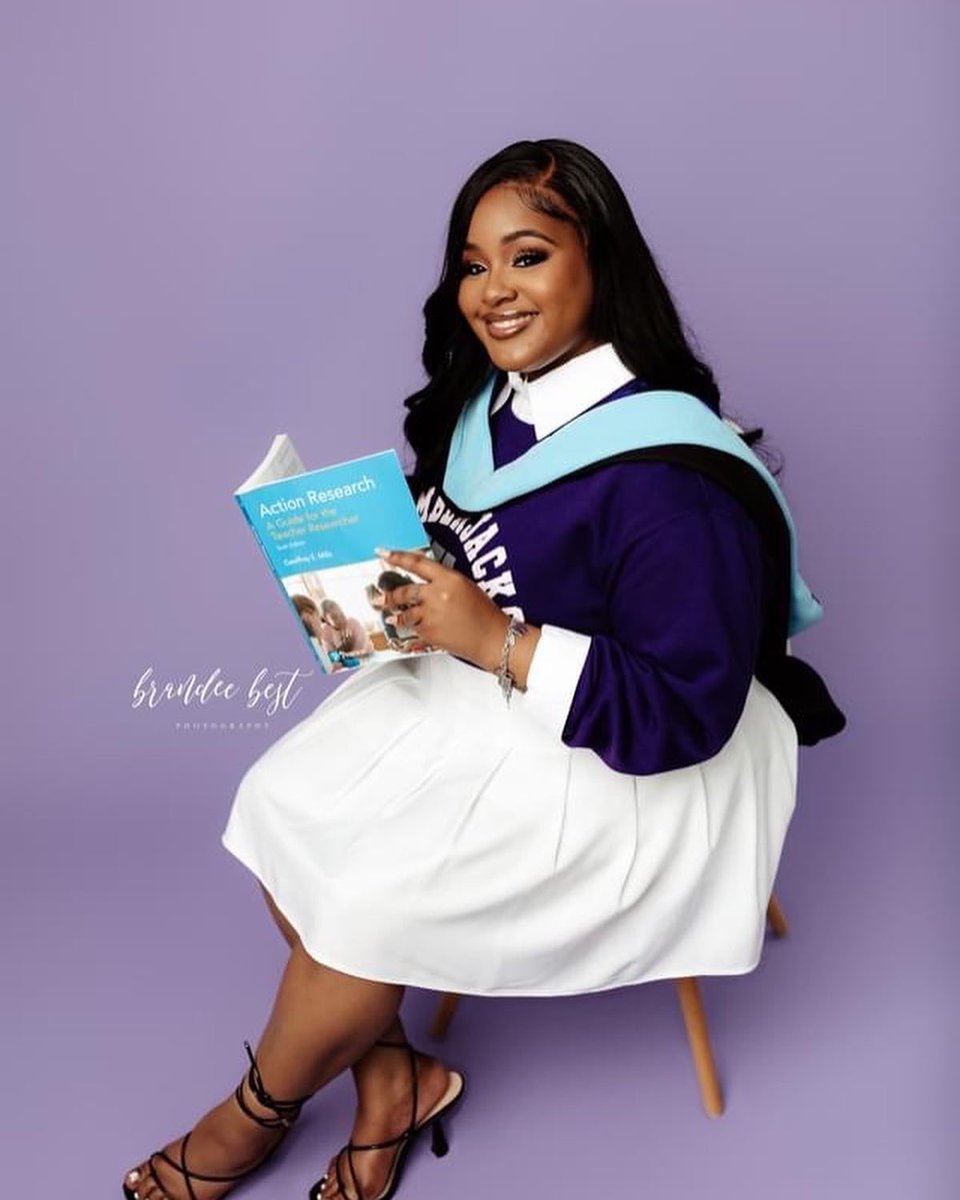 iammayajp's tweet photo. Been the 🐐, my degree just confirmed  it. MASTERED it. 

#blackandhooded #BlackGirlMagic #SFASU https://t.co/4cC2u4Ex2E