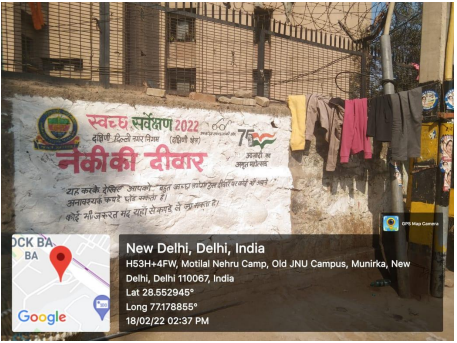MCD_Delhi's tweet photo. Neki ki Deewar initiative  in Slum Area South Zone, South Delhi Municipal Corporation.
#SwachhSurvekshan2022SDMC 
#AzadiKaAmritMahotsav 
#SwachhSurvekshan2022 
#SwachhBharatMission 
#CleanIndia
#circulareconomy https://t.co/d4JgLE20Qa