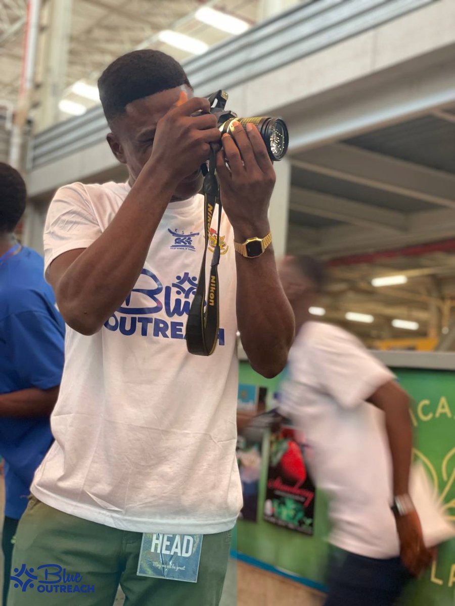 GreatKsbsa's tweet photo. Thanks to the Media Heads for an extensive coverage. @ekow_jr and @Derek_Vibes 📸💙

#BlueOutreach
#ChangeTheWorld https://t.co/kav6nHW9AT