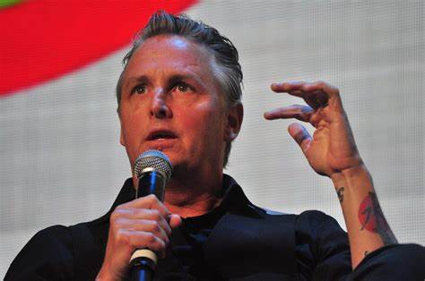 Happy birthday Mike. Respect! 
I\m sober now and very happy - Mike McCready.  