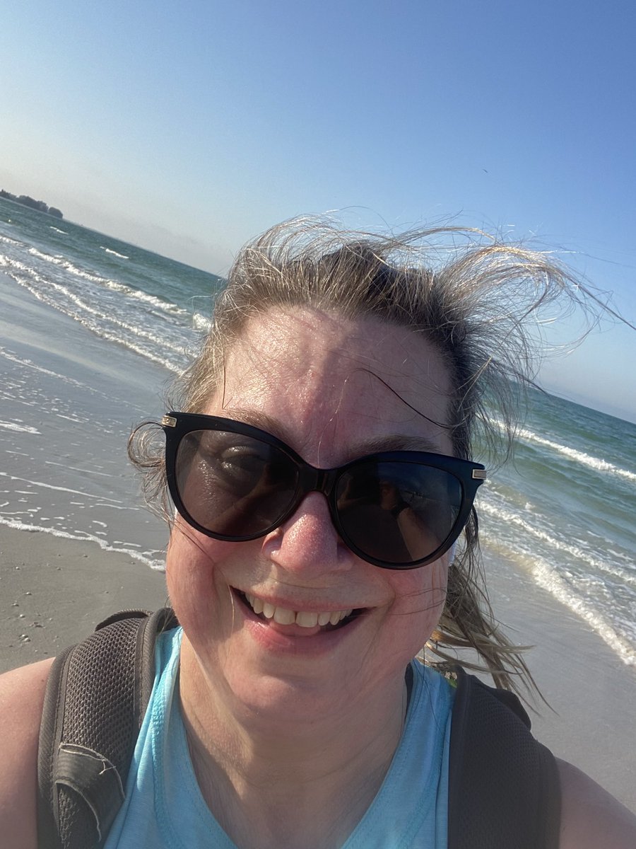 MASlipka's tweet photo. GM from Treasure Island! Humid and warm morning for run, a little slow but symbolic and an an accomplishment of many sorts over seven years. #ripdes https://t.co/IQfHM4D4Lf