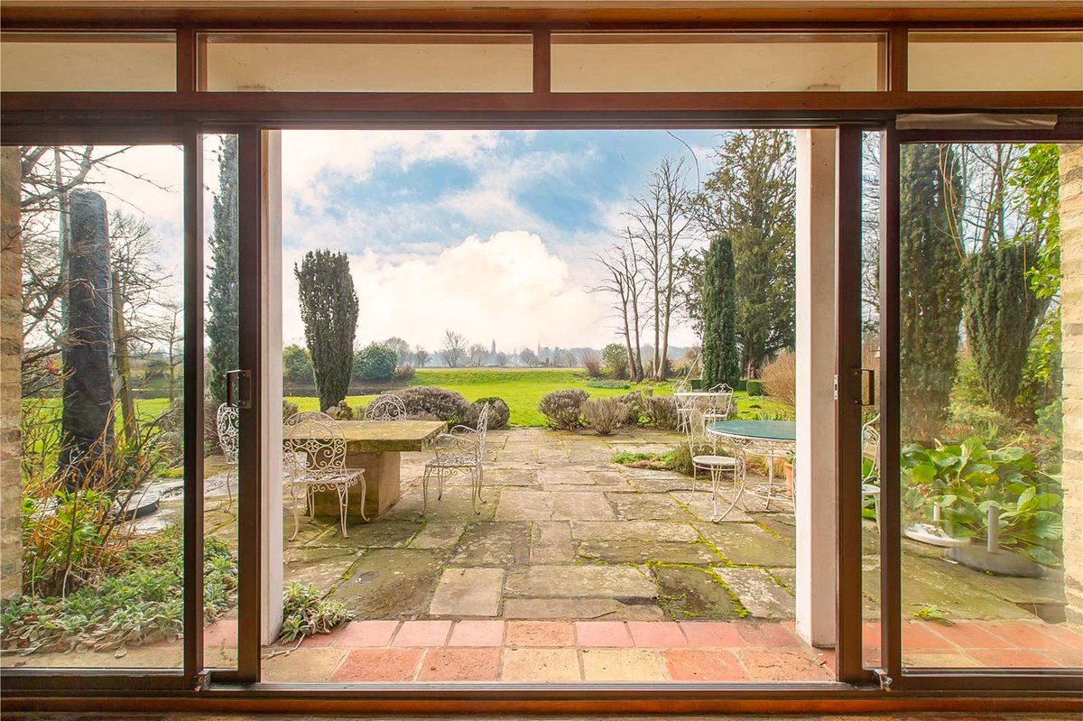 StacksProperty's tweet photo. "The #OldRectory is a fine detached Grade II listed house dating to c.1724. A fantastic position on the edge of the #village with frontage to the #RiverOuse. Grounds extend to roughly 12.45 acres." - Charlie Rearden, @Stacks_Rutland - On with @savills
#cambridgeshire https://t.co/Rt7Ulz4sc3
