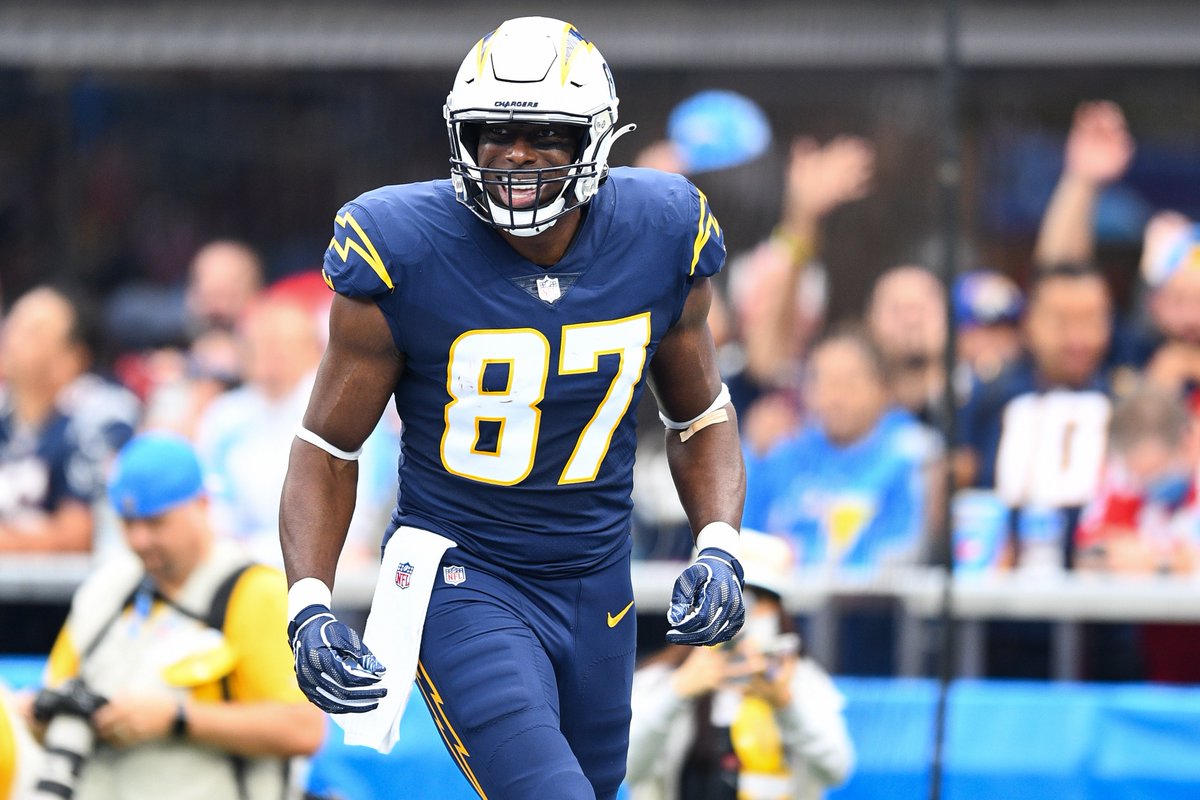 NFLonCBS's tweet photo. Jared Cook has gotta be one of the most slept on tight ends ever

The only TEs with more 500-yard rec seasons than him (9) since the merger are:

▪️ Tony Gonzalez
▪️ Jason Witten
▪️ Antonio Gates
▪️ Rob Gronkowski
▪️ Shannon Sharpe

Consistently getting the job done https://t.co/IvZmCrdK6Q