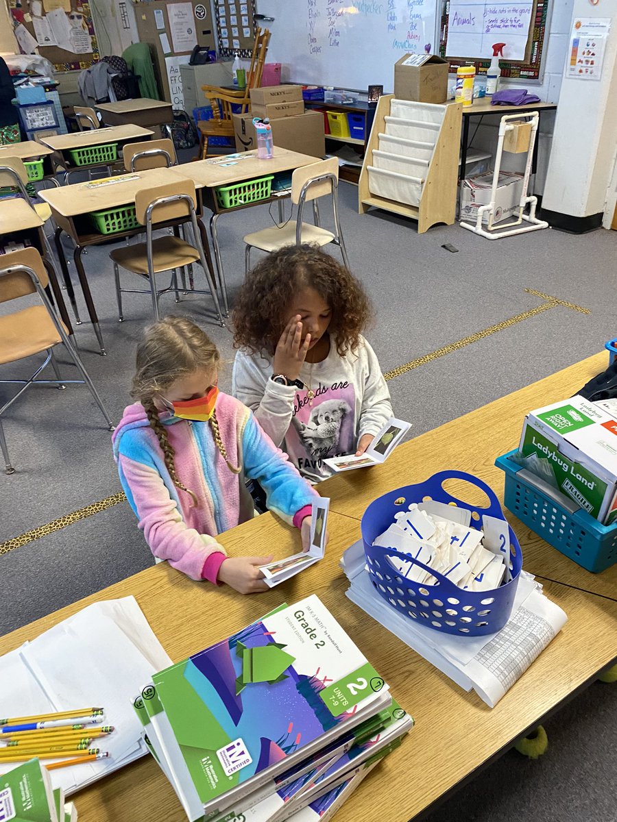 WBESbears's tweet photo. .@BetterLesson Walks during Skills Block today!! @mkosko73 @kcmiller0612 @teachertish @kelly_ut @FriendsofORS #TargetTwo #MakingLearningMeaningful #SnapTrap https://t.co/dyU4KcseAp