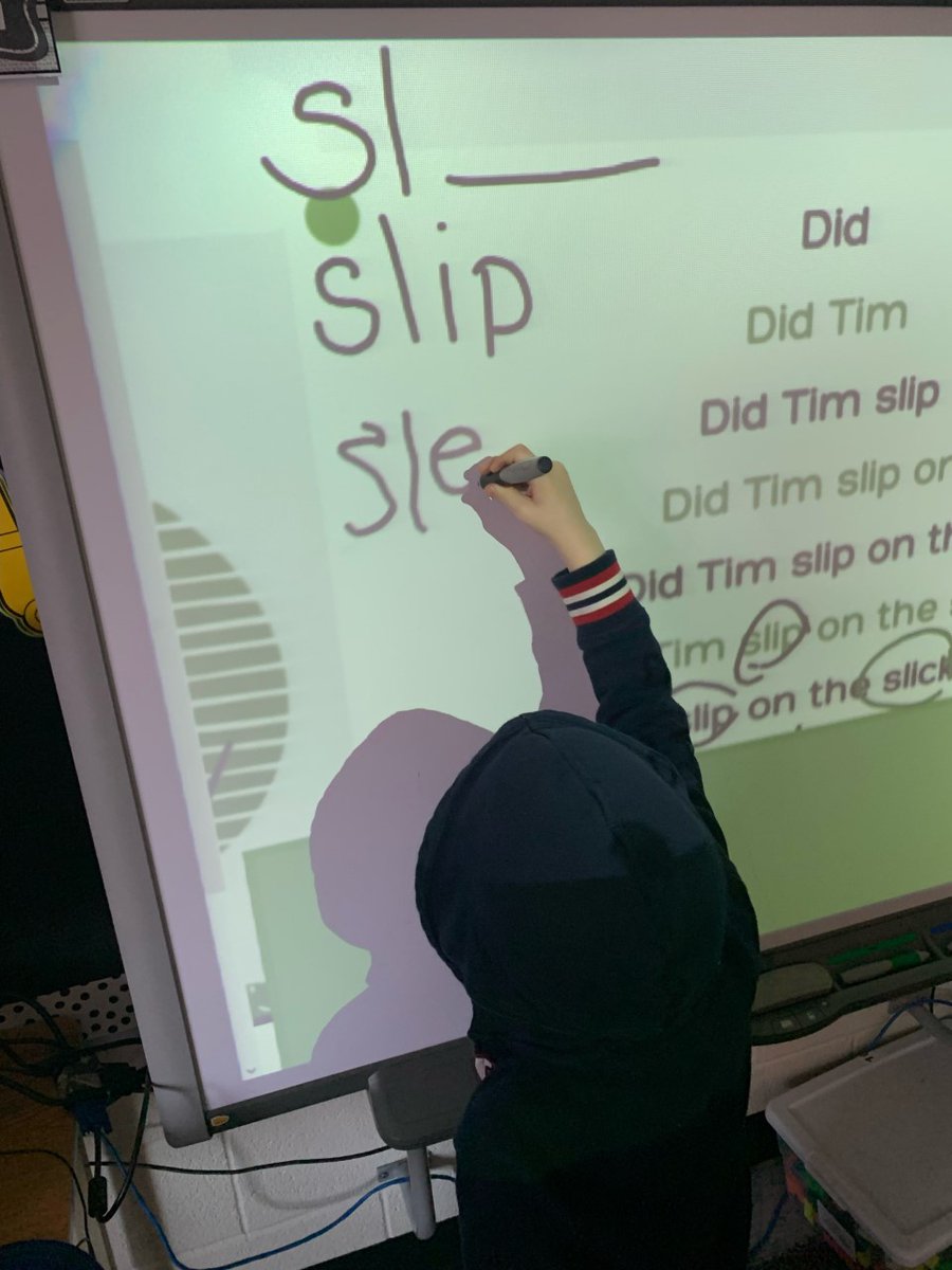 Algonquin PS tweet media