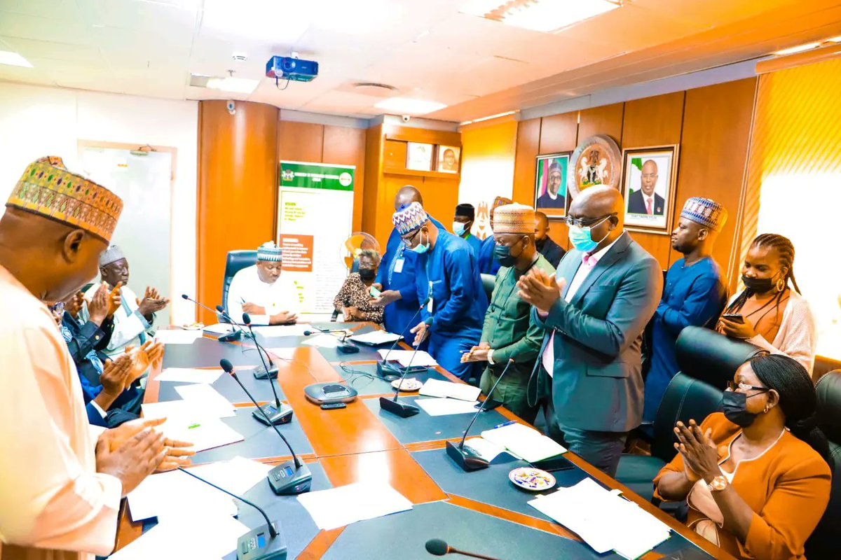 Participants at the Inauguration of the Technical Working Group on the African Continental Free Trade Area Agreement for the Oil and Gas Workstream.

#AfCFTAforNigeria #AfCFTA #OilandGas #Gas #Oil #PetroleumProducts #Trade #Tarrifs