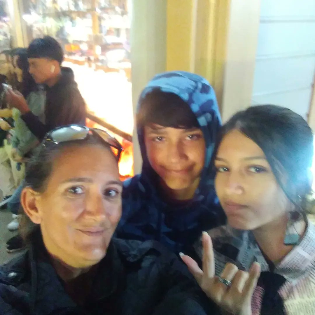 SaltosSherree's tweet photo. Old town with my babies!! Loved it😍🥰 https://t.co/0PfbS7mR0Z