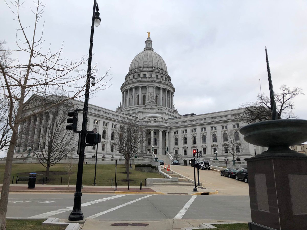 ENVAmerica's tweet photo. Join us in recognizing and spreading awareness during Public Health Safety Week. Sharla is on site at the Wisconsin Health Literacy Summit in Madison this week, discussing the importance of accessible prescription labels. #ScripTalk #DualLanguagePrescriptions #MedSafety https://t.co/Br7pUUGq71