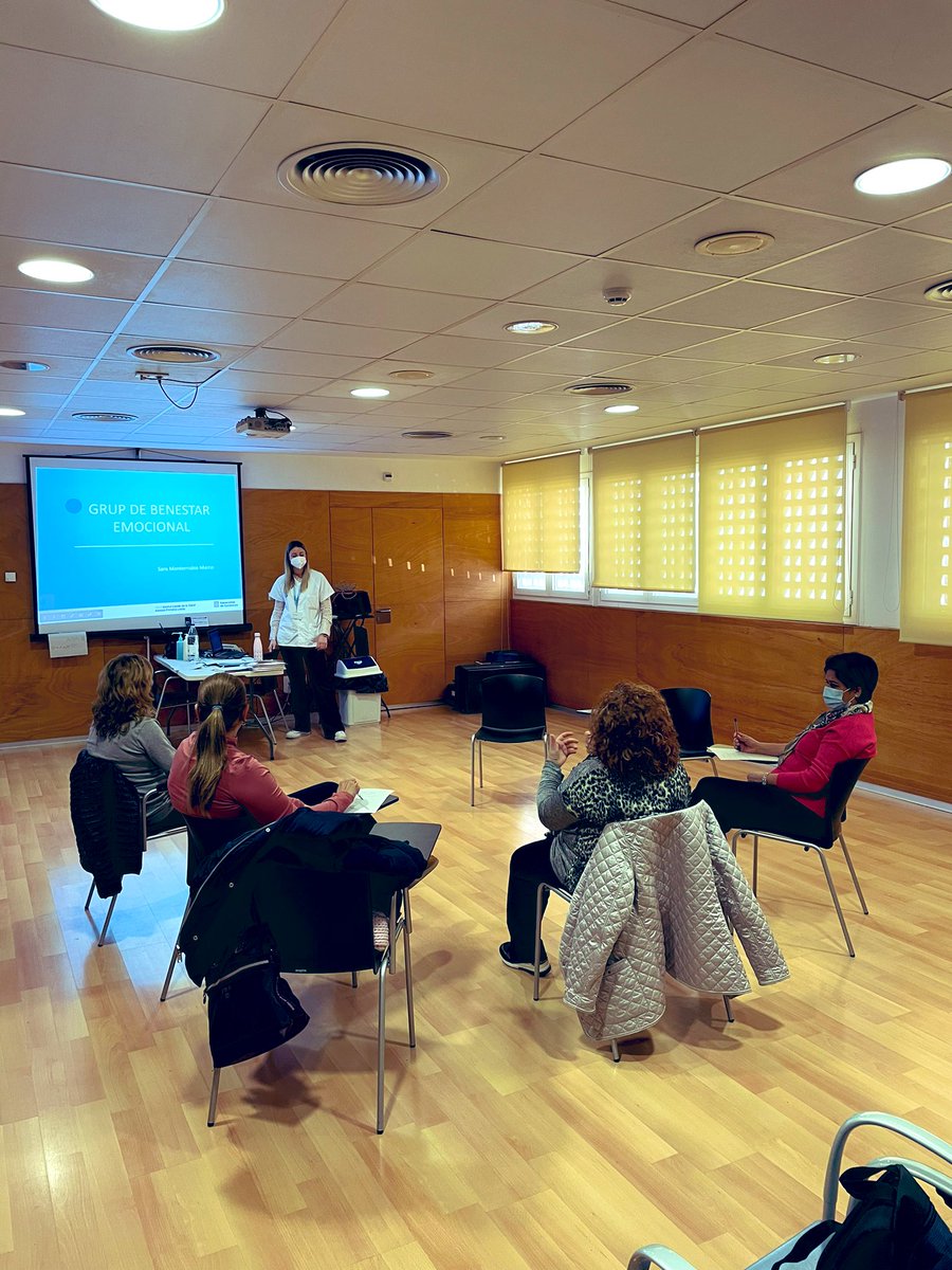 Primer grup de gestió emocional fet al ABS. 
Treballant conjuntament formant equip #psicosocial Ha estat molt profitos.