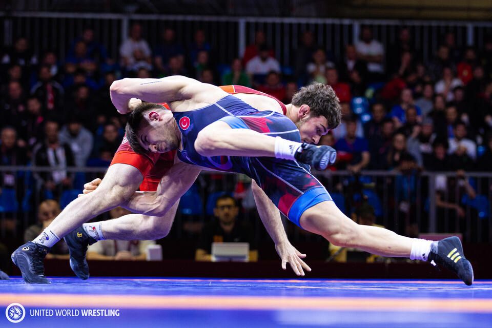 Am I flying? 🤼🏻‍♂️ #budapest2022