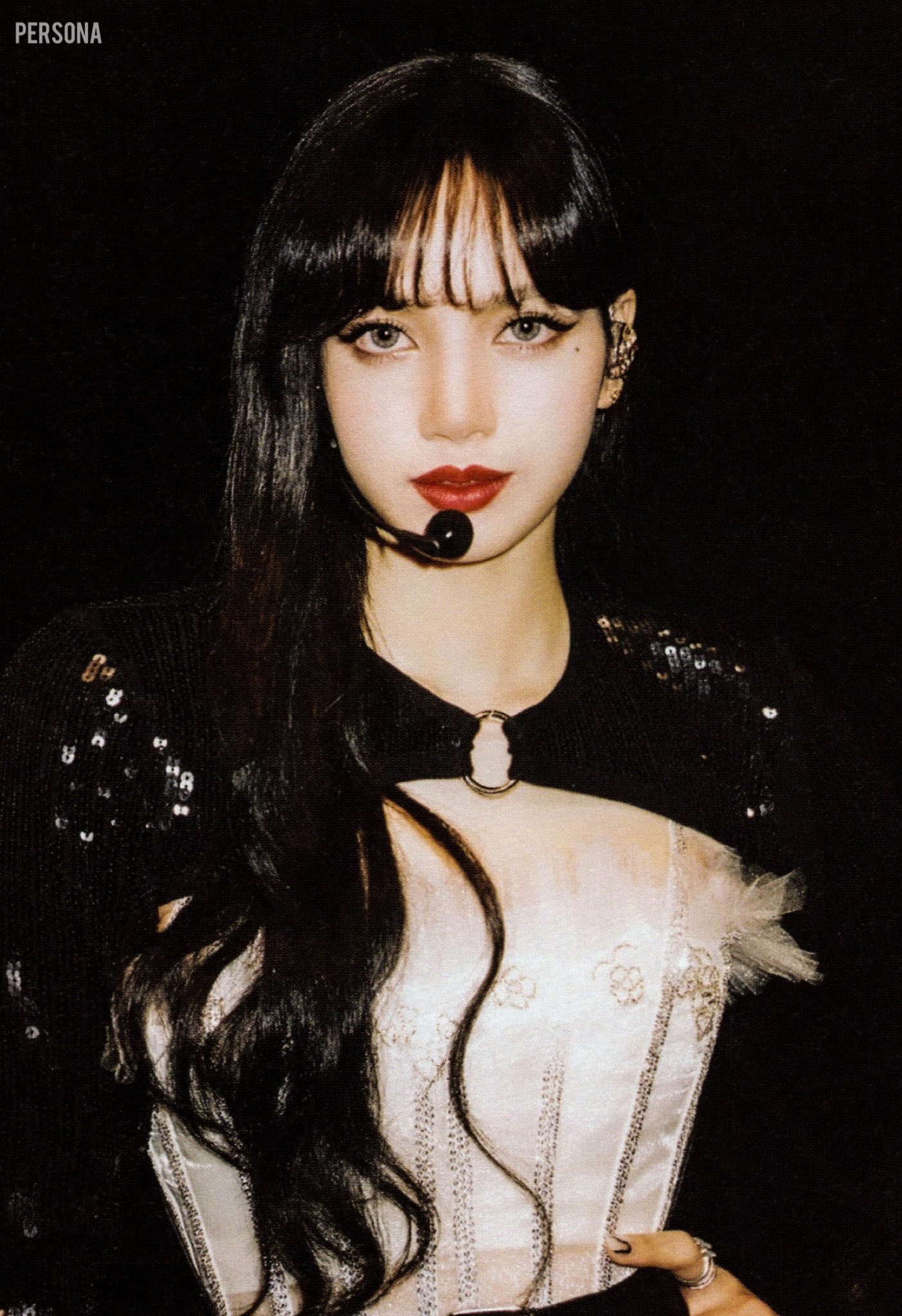 LISA リサ LALISA BLACKPINK 0327 直筆サイン入り s-l400.jpg
