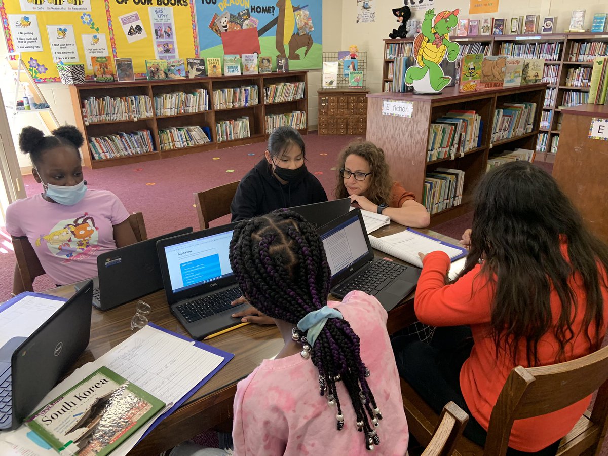 Mrs___Ross's tweet photo. Searching…and researching… We have another project coming your way! Stay tuned. @ConderStars @ConderAIMS https://t.co/zmrDB5tm8W