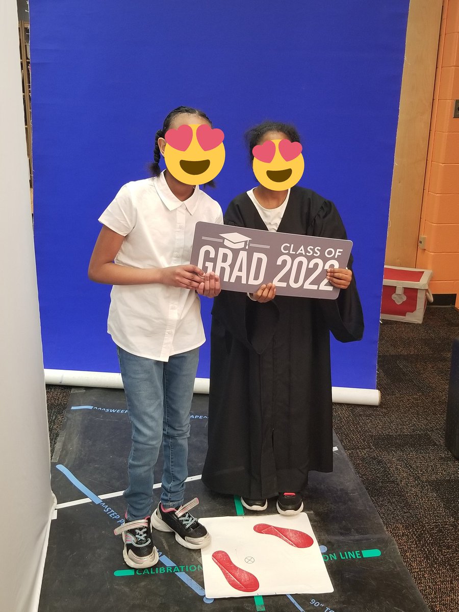 TDSB_RoywoodPS's tweet photo. Picture taking is underway. Everyone looks great and the smiles are shining so bright!!! I 😊😊😊 Thank you @Lifetouch for sending us Ryan! He is a blast and a great photographer!!
#roywoodrocks #wearemany #gradtime #middleschooliscoming https://t.co/YyowzHw8vq
