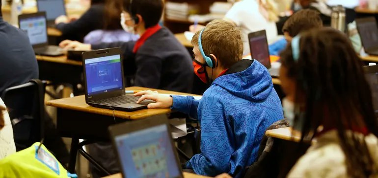 caselorg's tweet photo. Thanks to the isolation of the pandemic, students are hungering for connection and community. A district leader offer 9 questions to help guide students from isolation to engagement &amp; greater social-emotional well-being. Via @K12DiveNews: https://t.co/mImZfVqnlD https://t.co/zNcDe4iimn