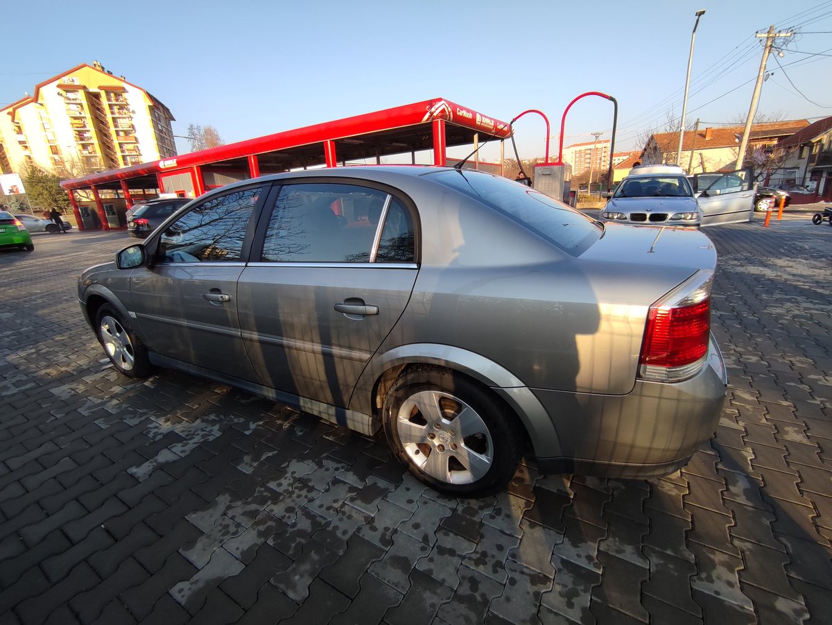 maestro_qq's tweet photo. Na prodaju.
Vectra C 1.8 16v 2005-o 

Molim RT https://t.co/aoiMjlsXes