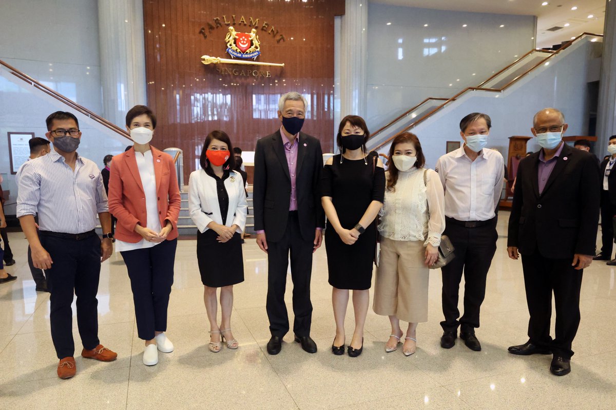 Met some stakeholders of the White Paper on Singapore Women’s Development today, ahead of the debate in Parliament. This is a promising start towards building a fairer and more inclusive society, where all can pursue their aspirations to the fullest. – LHL go.gov.sg/xu7lm3