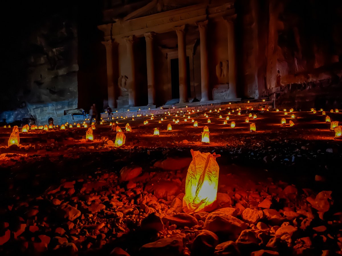 divergenttravel's tweet photo. See a 2000 year old world wonder by candlelight? Yes, please!
#Petra #Globus #JordanEscape #ShareYourJordan #VisitJordan @globusfamily @VisitJordan #ad #Travel https://t.co/MTeqNgxDJW